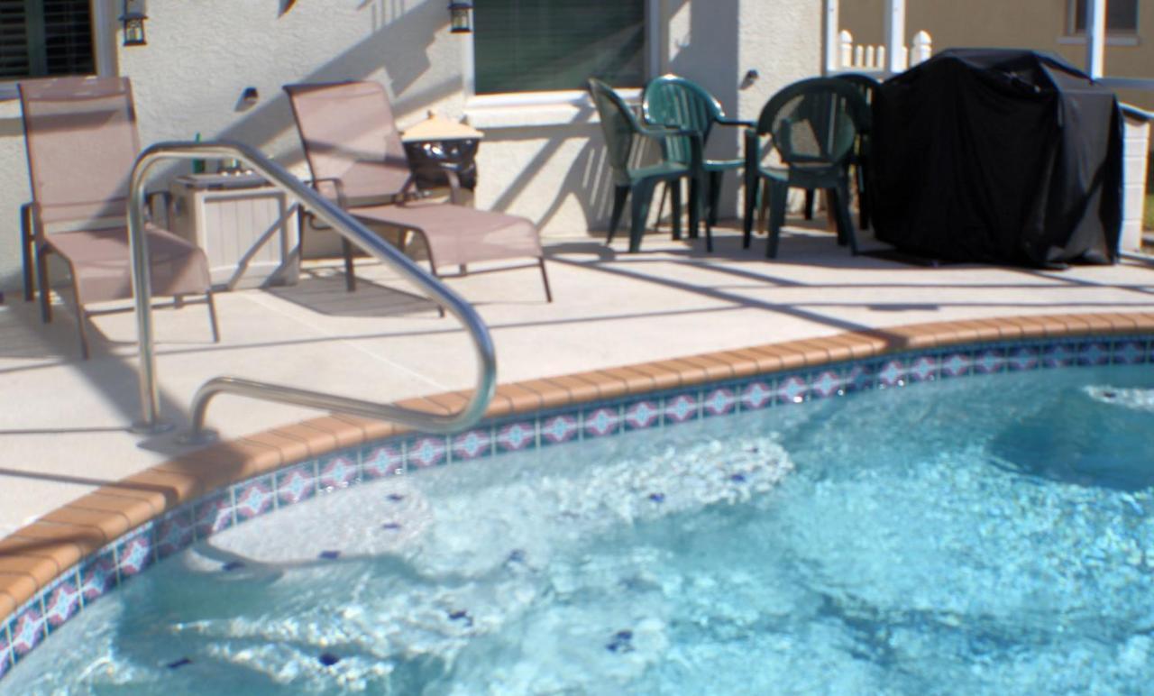 Craig House With Heated Pool On Small Lake ブレーデントン エクステリア 写真